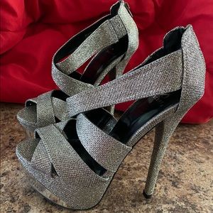 Beatrix Scene Platform Heels - Silver Glitter - Size 7
